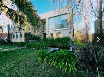 Casa de 6 ambientes, Pilar · Casa Para Alquiler Anual, Campo Grande