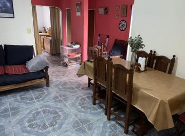 Casa · 250m² · 12 Ambientes · Venta Casa Multifamiliar en Villa Celina