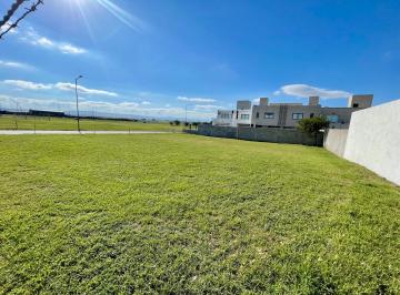 Terreno · 330m² · Lote en Venta B° Colinas de Manantiales