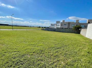 Terreno · 330m² · Lote en Venta B° Colinas de Manantiales