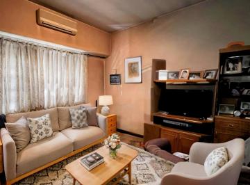 Casa · 253m² · 5 Ambientes · 2 Cocheras · Casa Venta Cuatro Habitaciones Centro Ituzaingo Inversor