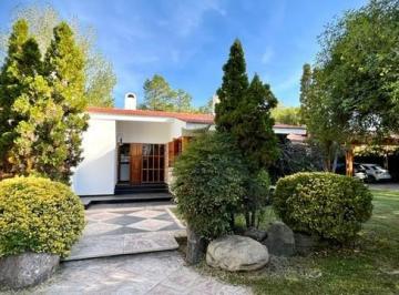 Casa de 9 ambientes, Chacras de Coria · Casa en Chacras
