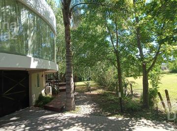 Casa · 271m² · 6 Ambientes · 3 Cocheras · Casa en Barrio Cube - Escobar