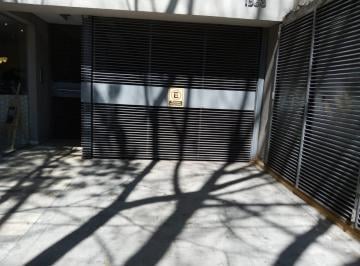 Garage , Vicente López · Cochera a m de Av Maipu Olivos *ideal Inversion*