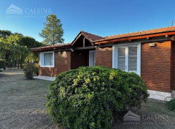 Casa · 278m² · 3 Ambientes · 2 Cocheras · Casa en Venta La Herradura Villa Allende con Pileta