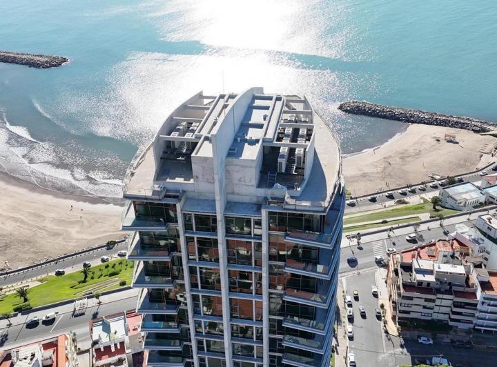 Desarrollo vertical · Unkanny Tower