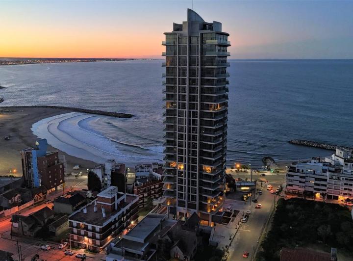 Desarrollo vertical · Unkanny Tower