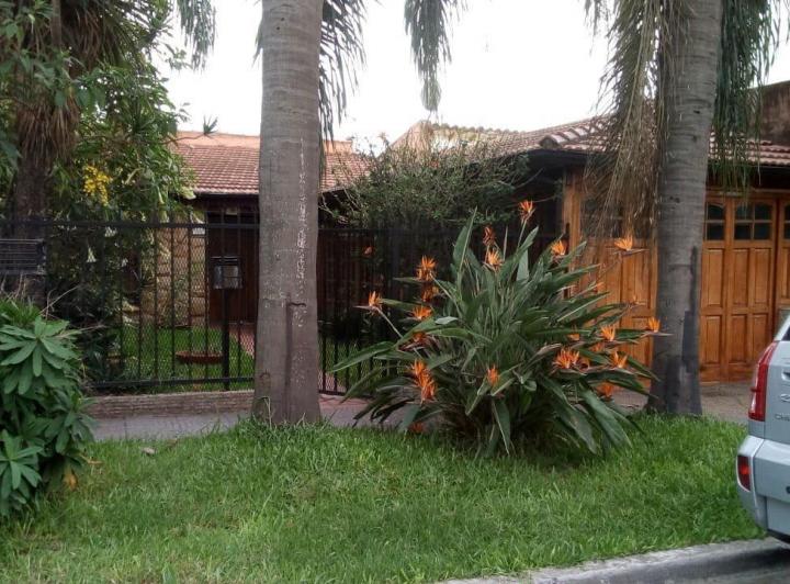 Casa · 120m² · 3 Dormitorios · 2 Cocheras