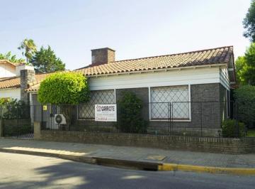 Casa · 95m² · 3 Ambientes · 1 Cochera · Chalet Residencial - Adrogue