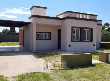 Casa · 100m² · 4 Ambientes · 2 Cocheras · Alquilo Casa 3 Dorm. en Colonia Tirolesa