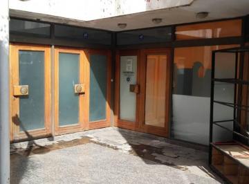 Local comercial · 260m² · San Martin 800 - Galeria del Sol + Amplio Local + Dos Plantas!