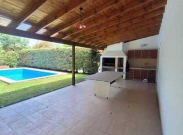 Casa · 200m² · 4 Ambientes · 1 Cochera · Hermosa Casa en Alquiler, Club de Campo Los Rosales