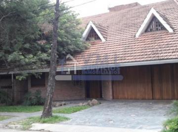 Casa · 465m² · 10 Ambientes · 4 Cocheras · B° Jardin Espinosa, Alquiler Excelente Ubicacion! Para Uso Comercial