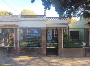 Casa de 3 ambientes, Almirante Brown · Casa 3 Amb en Venta, Fondo Libre + Quincho/lav. en Longchamps - Apto Credito