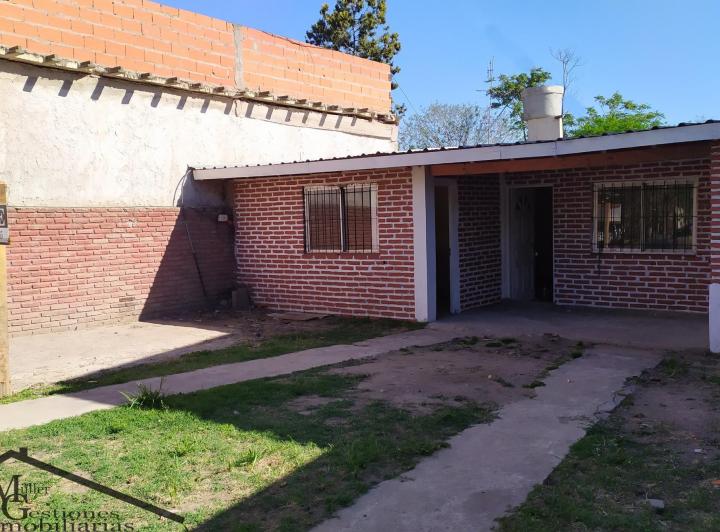 Casa · 60m² · 6 Ambientes · 2 Cocheras