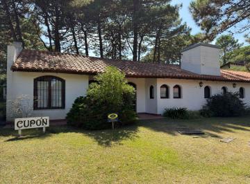 FLM-FLM-243_2 · Casa 4 Dorm.. | Martinetas