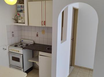 Departamento de 2 ambientes, Rosario · Guemes 2130 1piso de Escalera (Disponible a Partir de Junio)