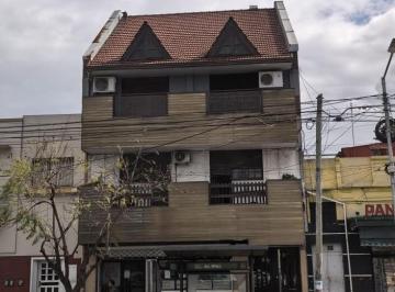 PH · 70m² · 3 Ambientes · Departamento PH en Alquiler en Avellaneda, G. B. a. Zona Sur, Argentina
