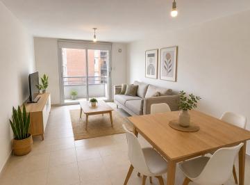 Departamento de 3 ambientes, Córdoba · Amplio 1 Dormitorio con Balcón | Muy Luminoso | Seguridad 24 Hs | Cerca de Ciudad Universitaria