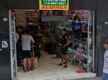 Local comercial , Once · Mitre Al 2300 y Azcuenaga