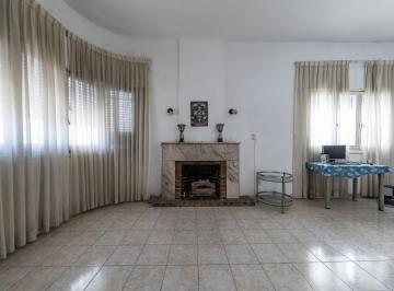 Casa · 274m² · 9 Ambientes · 1 Cochera · Casa en Venta en Barrio Güemes Julio A. Roca Al 600 Ideal Inversion