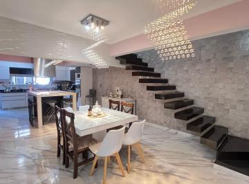 Casa de 6 ambientes, Lanús · Venta Casa 6 Amb, Desarrollada en Dos Plantas. Juncal 2288