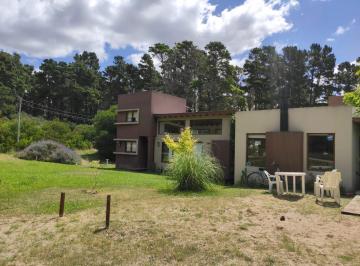 Casa · 170m² · 4 Ambientes · Venta en Block de 2 Casas en Espectacular Lote de 726 M²? 170 m² Cubiertos Totales