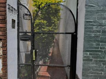 Casa · 95m² · 4 Ambientes · Casa Interna Única de 3 Dorm. en Venta. Alberdi Río