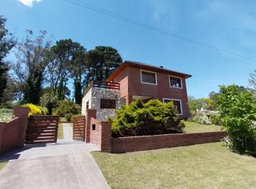 Casa de 5 ambientes, Mar del Plata · Importante Chalet en Venta en Sierra de Los Padres - Gas Natural Conectado