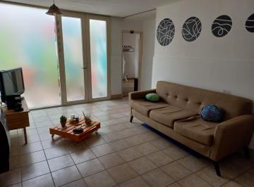 PH de 12 ambientes, Córdoba · Oportunidad Amplio = Planta Baja Patio = Expensas Bajas / Apto Credito