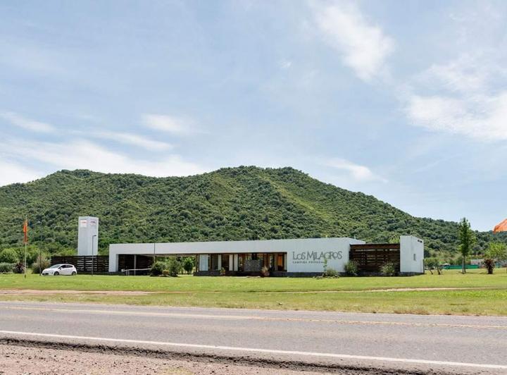 Terreno · 1300m²