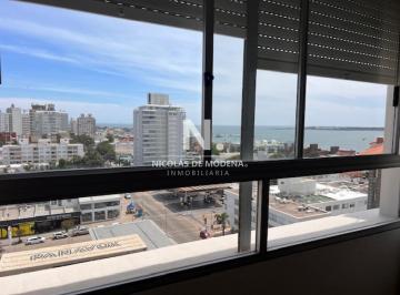 Foto1 · Apartamento en Peninsula a 1 Cuadra Playa Mansa y a 2 Playa Brava.
