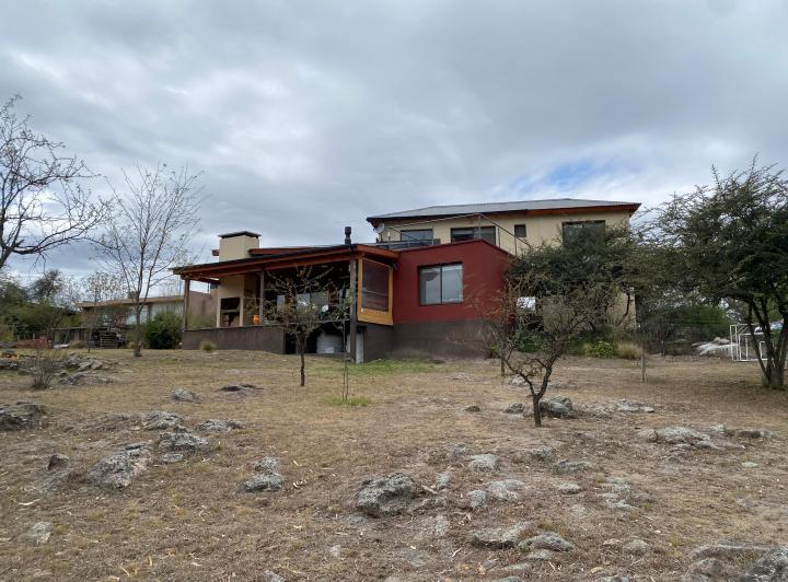 Casa · 131m² · 5 Ambientes · 1 Cochera