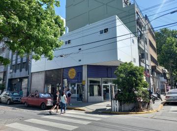Local comercial · 308m² · 4 Locales en Block - Esquina en Flores