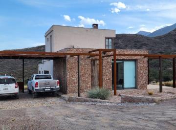 Casa de 5 ambientes, Chacras de Coria · Esclusiva y Particular Casa en Barrio Privado Condores Pueblo de Montaña