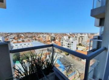 Departamento · 90m² · 4 Ambientes · Departamento en Venta