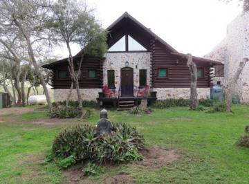 Quinta vacacional · 90m² · 4 Ambientes · Chacra Laguna El Rosario - Temporada 2025