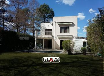 Casa · 182m² · 4 Ambientes · 1 Cochera · Casa en Venta Ubicado en Boat Center, Zona Norte