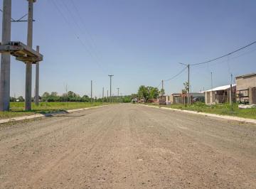 Terreno · 360m² · Lote B15 Las Fincas de Ibarlucea - Ibarlucea.