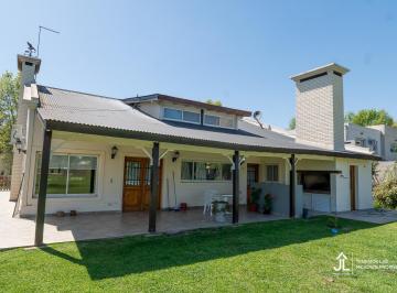 Casa · 600m² · 4 Ambientes · Propiedad en Venta en E1 en El Barrio Privado Cardales Village