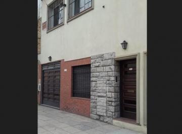 Casa · 134m² · 3 Ambientes · Casa en P. H. a Reciclar en Dos Plantas en Venta en R. Mejia