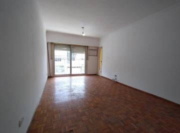 Departamento · 60m² · 3 Ambientes · 1 Cochera · Oportunidad Retasado Depto 3 Ambientes C/ Cochera