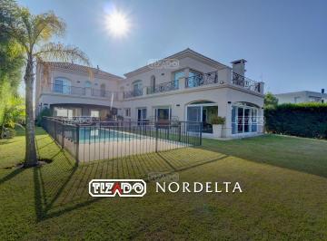 Casa · 320m² · 5 Ambientes · 1 Cochera · Casa en Venta en Nordelta