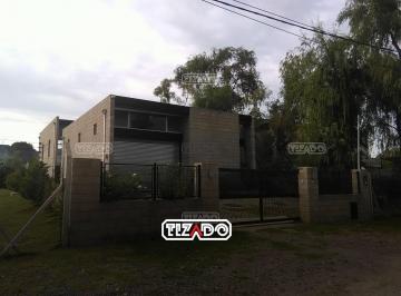Casa · 278m² · 4 Ambientes · 5 Cocheras · Casa en Venta Ubicado en Rincón de Milberg, Tigre, G. B. a. Zona Norte