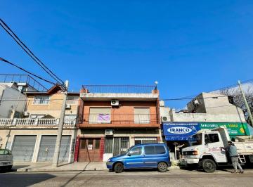 Local comercial · 222m² · 6 Ambientes · 1 Cochera · Block 300 m² - 2 Locales 2 PH Casa de 3 y 4 Ambientes Villa Martelli Vicente Lopez Av Laprida