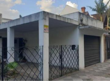 Casa · 120m² · 3 Ambientes · 2 Cocheras · Casa en Excelente Zona E Imperdible Precio!