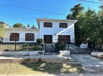 Casa de 6 ambientes, Villa Giardino · Vendo Hermoso Chalet en Villa Giardino, Córdoba (Retasada)