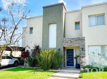 Casa · 180ha · 6 Ambientes · Casa en Venta en Alvear de Benavidez, Benavidez, Tigre