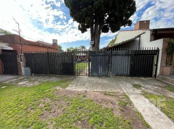 Casa · 200m² · 5 Ambientes · 1 Cochera · Venta Casa 5 Ambientes - San Jose, Temperley