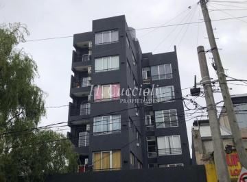 Departamento · 60m² · 1 Ambiente · Casa - Moreno